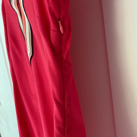 Dana Buchman Raspberry Tunic with Bell Sleeve Large - Picture 5 of 8